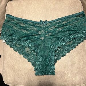 Brand New Lace Sexy Shortie Panty  Victoria’s Secret size M, never been worn